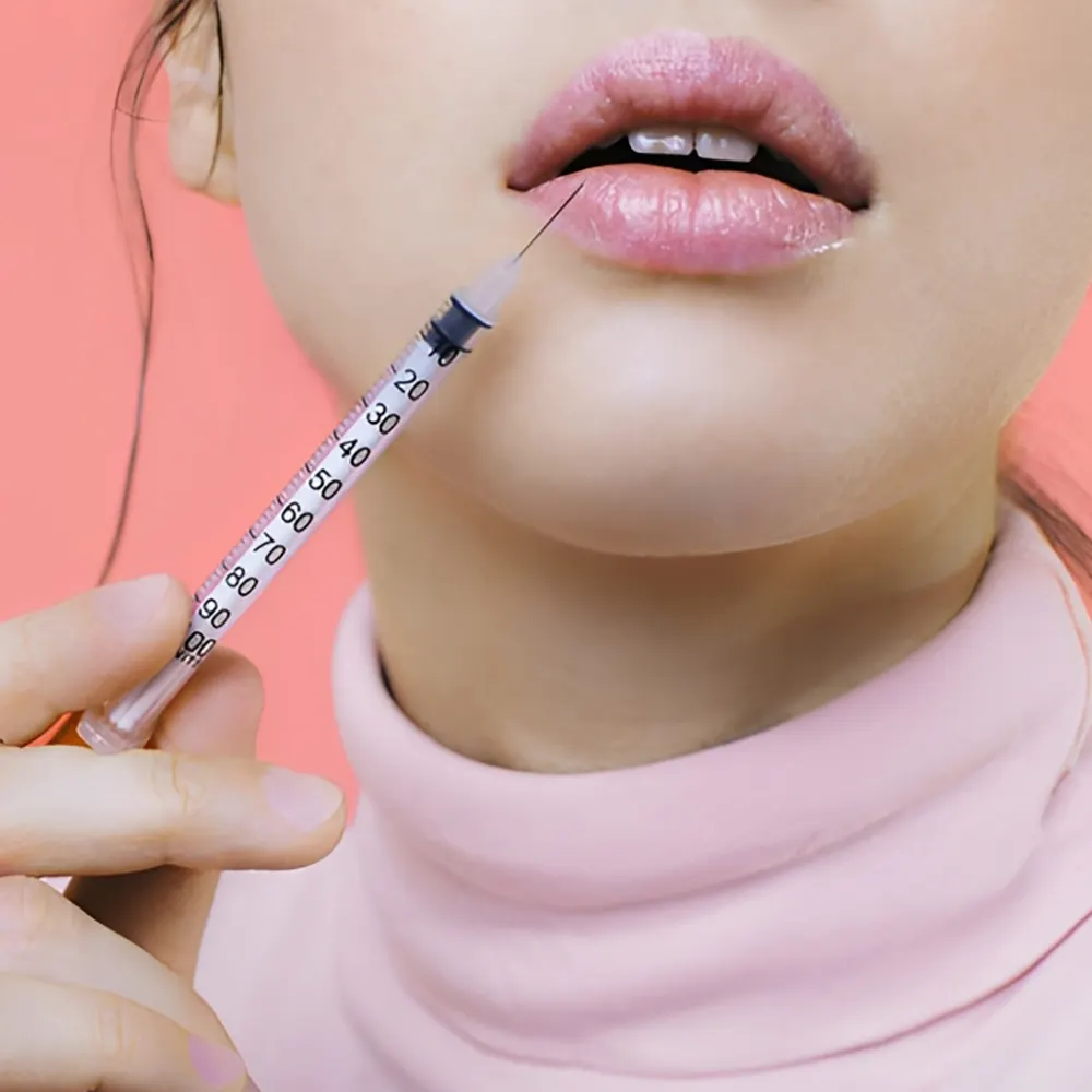 بعد از تزریق فیلر لب تا چند روز ورم دارد